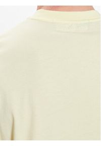 Karl Lagerfeld - KARL LAGERFELD T-Shirt Crew Neck 755035 532224 Żółty Regular Fit. Typ kołnierza: dekolt w karo. Kolor: żółty. Materiał: bawełna