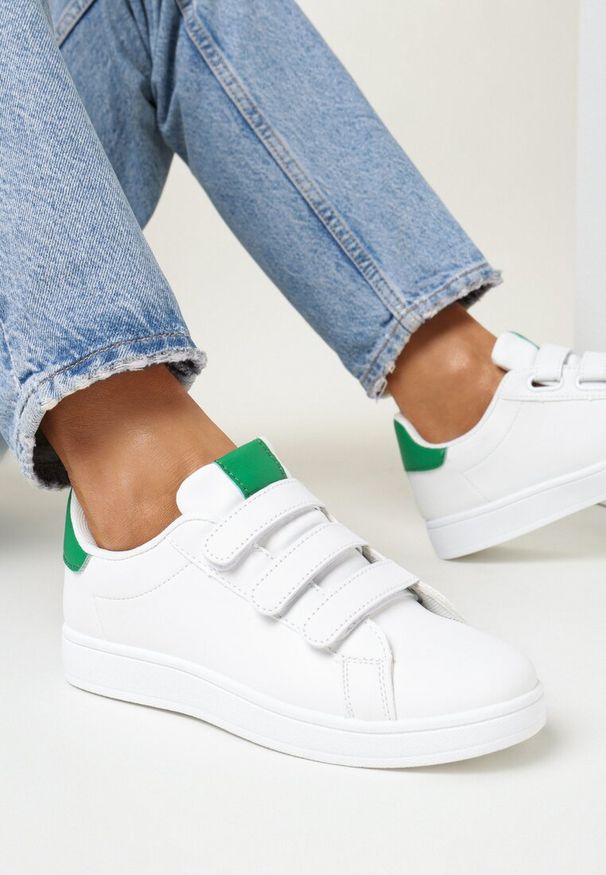 Born2be - Biało-Zielone Sneakersy Zapinane na Rzepy Fuve. Zapięcie: rzepy. Kolor: biały