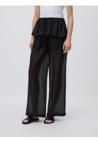 Reserved - Spodnie z lyocellem - czarny. Kolor: czarny. Materiał: tkanina #1