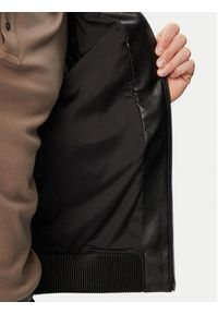 Calvin Klein Kurtka z imitacji skóry LV04RG406G Czarny Regular Fit. Kolor: czarny. Materiał: skóra #4