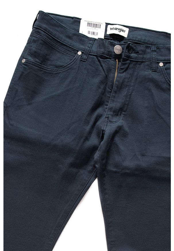 Wrangler - WRANGLER SPODNIE MĘSKIE LARSTON NAVY W18SR3114 112127603. Materiał: jeans