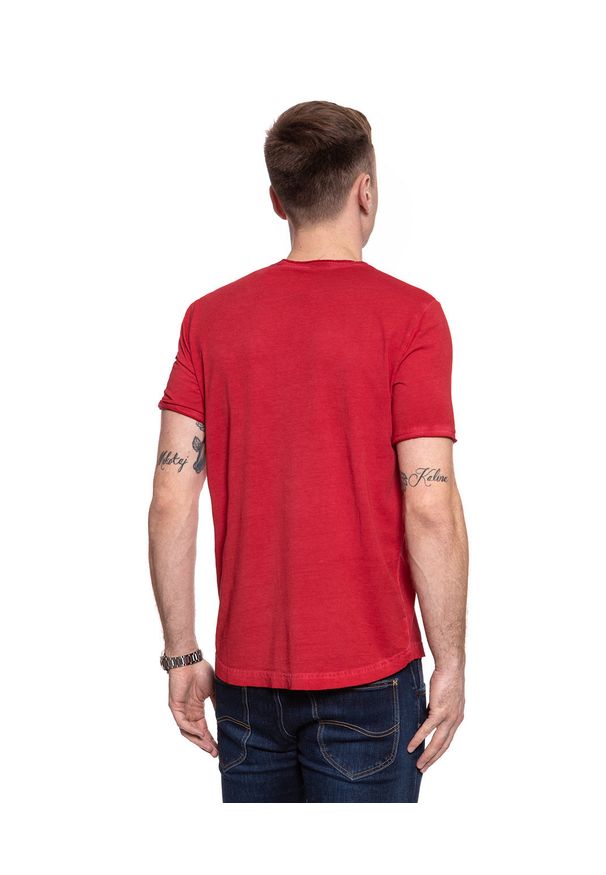 Mustang - MĘSKI T-SHIRT MUSTANG ALEX C PRINT CPD 1009040 7202. Wzór: nadruk