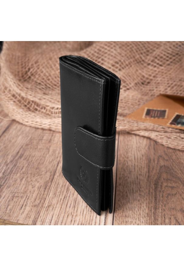 Portfel męski czarny PAOLO PERUZZI T-14-BL. Kolor: czarny. Materiał: skóra