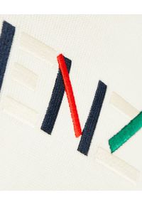 Kenzo - KENZO - Wełniany sweter z logo. Kolor: beżowy. Materiał: wełna. Długość rękawa: długi rękaw. Długość: długie. Wzór: aplikacja, kolorowy. Sezon: wiosna. Styl: klasyczny #3