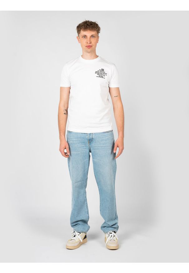 Diesel T-Shirt "T-Diegor" | A06498 OGRAI | Mężczyzna | Biały. Okazja: na co dzień. Kolor: biały. Materiał: bawełna. Wzór: nadruk. Styl: casual