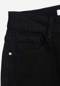 Renee - Czarne Jeansy Dzwony z Bawełną w Stylu Retro Peisimia. Kolekcja: plus size. Kolor: czarny. Długość: krótkie. Styl: retro #3