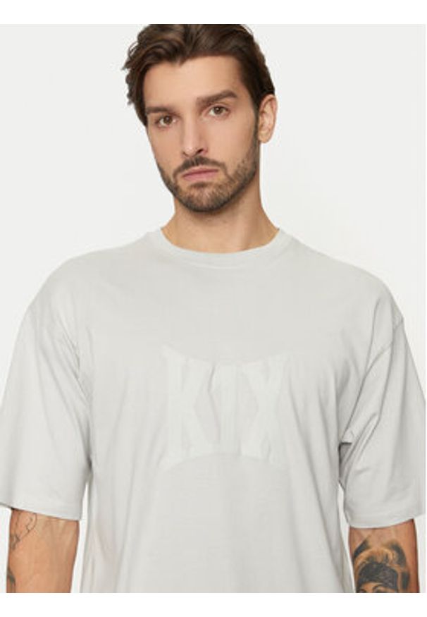 K1X T-Shirt Tee 60690064 Szary Regular Fit. Kolor: szary. Materiał: bawełna