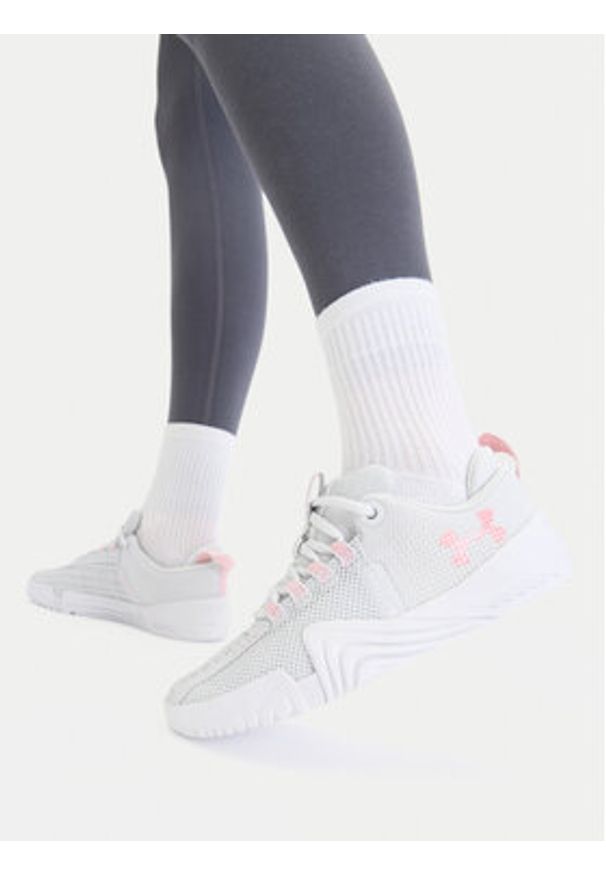 Under Armour Buty na siłownię UA W TriBase Reign 6 3027342 Szary. Kolor: szary. Materiał: materiał. Sport: fitness