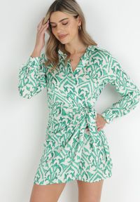 Born2be - Zielona Kopertowa Sukienka z Wiązaniem Pitville. Kolor: zielony. Typ sukienki: kopertowe #3
