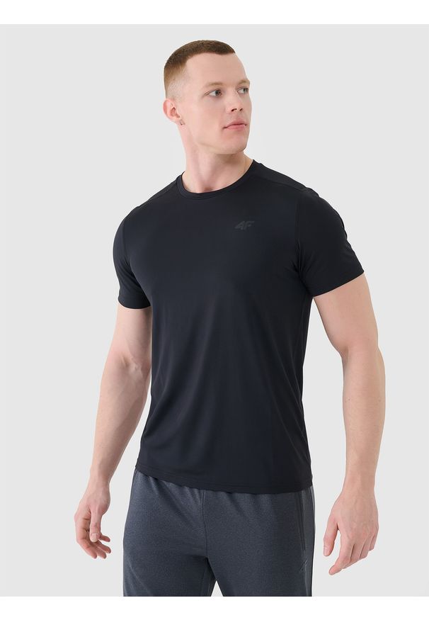 4f - 4F Koszulka treningowa szybkoschnąca męska - czarna M. Kolor: czarny. Materiał: elastan, materiał, włókno, dzianina, syntetyk. Wzór: ze splotem, gładki, jednolity. Sport: fitness