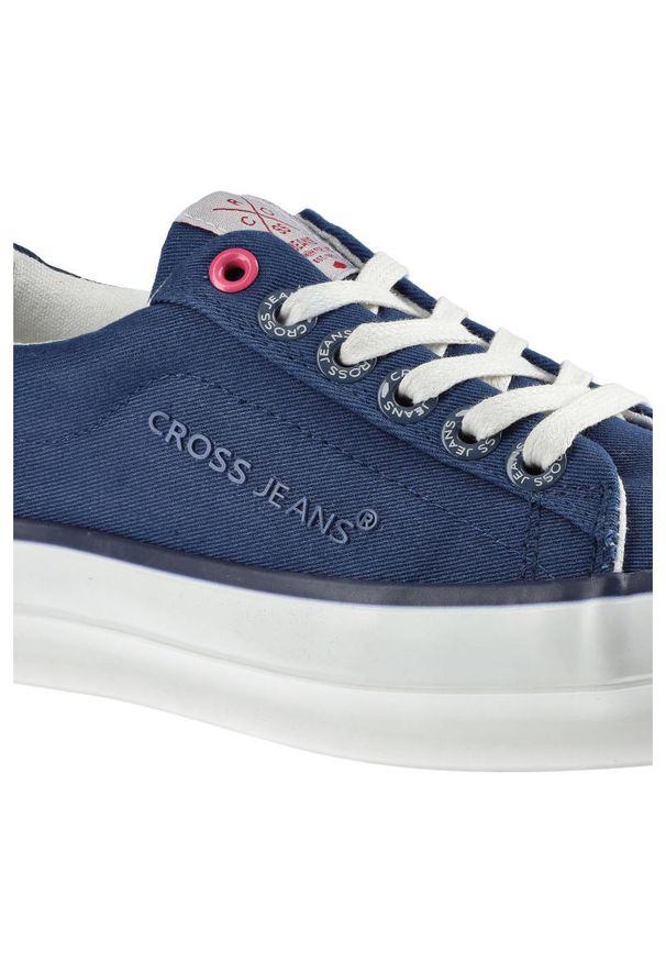 Granatowe Trampki Cross Jeans Damskie Wygodne Buty. Okazja: na co dzień. Zapięcie: sznurówki. Kolor: niebieski. Materiał: guma, materiał. Szerokość cholewki: normalna. Wzór: aplikacja. Obcas: na platformie. Styl: casual, klasyczny, elegancki