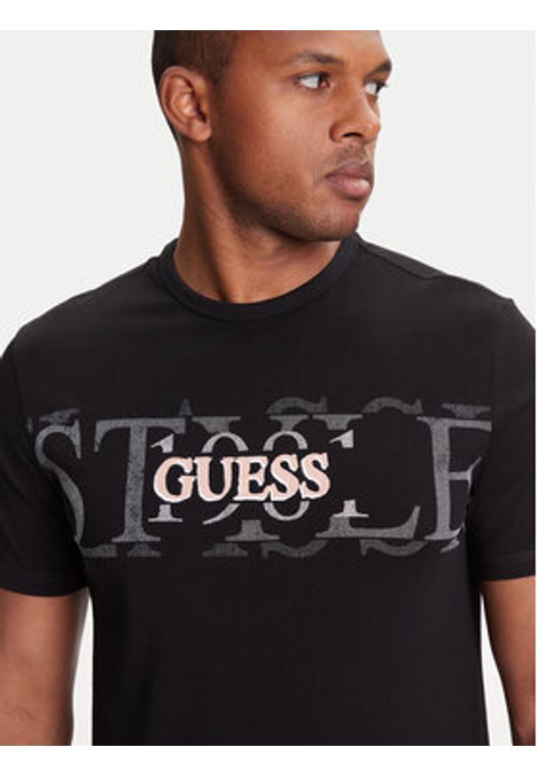 Guess T-Shirt M5YI14 I3Z14 Czarny Regular Fit. Kolor: czarny. Materiał: bawełna