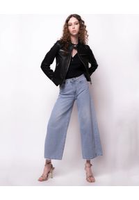 Pinko - PINKO - Szerokie spodnie jeansowe Pamela. Stan: podwyższony. Kolor: niebieski. Wzór: aplikacja #3