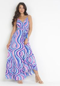 Born2be - Niebieska Wiskozowa Sukienka Maxi na Ramiączkach z Gumką i Paskiem w Talii Annanise. Kolor: niebieski. Materiał: wiskoza. Długość rękawa: na ramiączkach. Typ sukienki: kopertowe. Długość: maxi #1