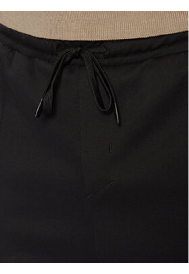 BOSS Spodnie dresowe Hadiko TL 50543434 Czarny Regular Fit. Kolor: czarny. Materiał: bawełna