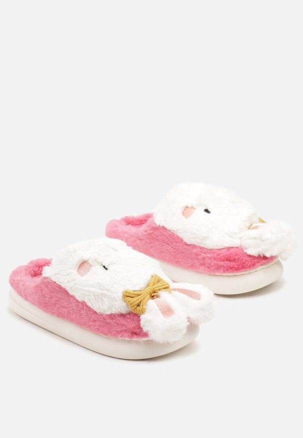 Born2be - Ciemnoróżowe Płaskie Kapcie z Aplikacją Króliczka 3D Temilie. Okazja: na co dzień. Zapięcie: bez zapięcia. Kolor: różowy. Materiał: dresówka. Wzór: aplikacja. Styl: casual