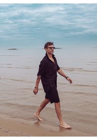 Pako Lorente - Bawełniana koszula męska w kolorze czarnym. Okazja: na co dzień. Kolor: czarny. Materiał: bawełna. Długość rękawa: krótki rękaw. Długość: krótkie. Sezon: lato. Styl: casual #4