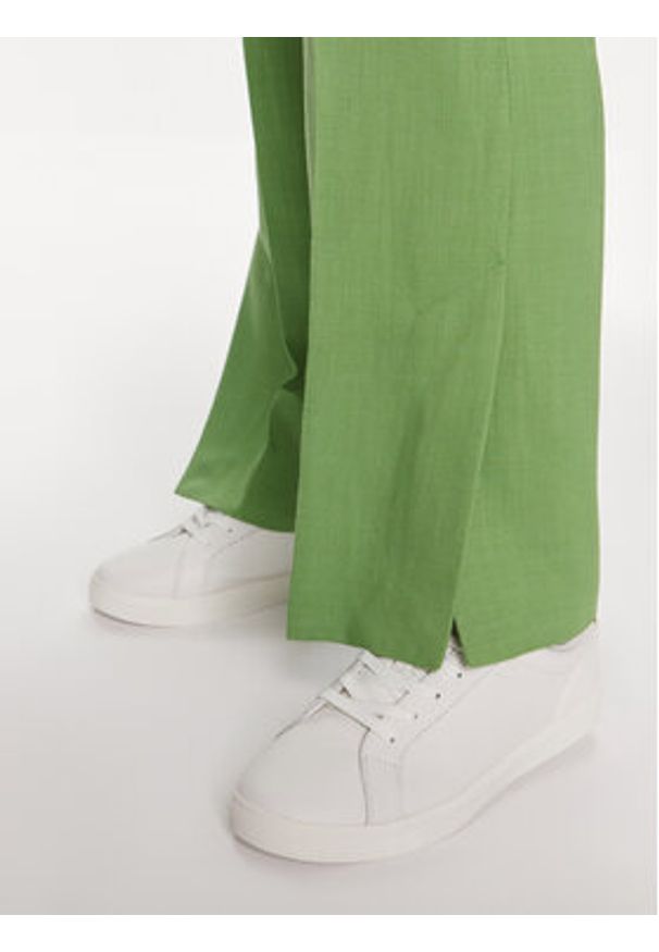 BOSS - Boss Spodnie materiałowe Terela 50511972 Zielony Slim Fit. Kolor: zielony. Materiał: wiskoza