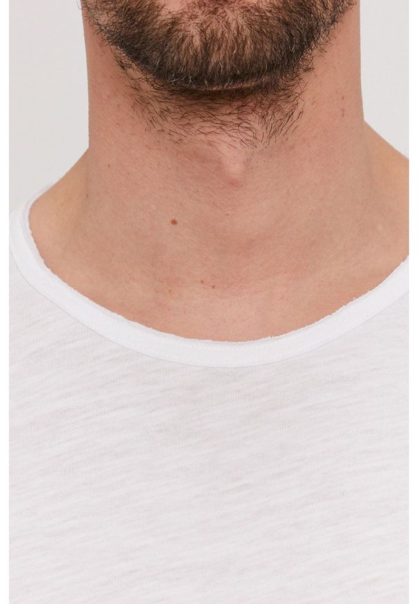 Selected - T-shirt. Okazja: na co dzień. Kolor: biały. Materiał: materiał. Wzór: gładki. Styl: casual