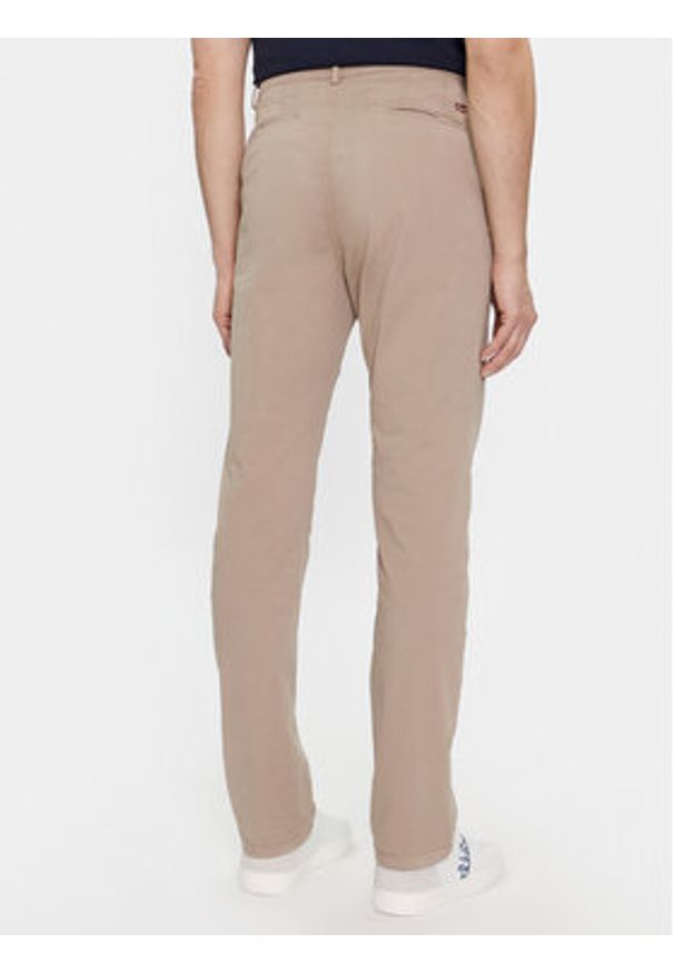 Napapijri Chinosy Puyo NP0A4H1F Beżowy Slim Fit. Kolor: beżowy. Materiał: bawełna