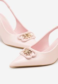 Born2be - Różowe Sandały na Obcasie Typu Kaczuszka z Odkrytą Piętą Solreia. Okazja: na spotkanie biznesowe, do pracy. Nosek buta: szpiczasty. Zapięcie: sprzączka, klamry. Kolor: różowy. Wzór: kwiaty. Sezon: lato. Obcas: na obcasie. Styl: biznesowy, elegancki, klasyczny. Wysokość obcasa: średni #6