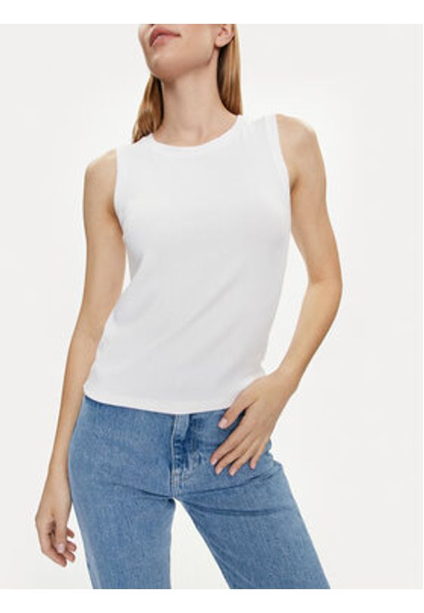 GAP - Gap Top 540735-04 Biały Slim Fit. Kolor: biały. Materiał: bawełna