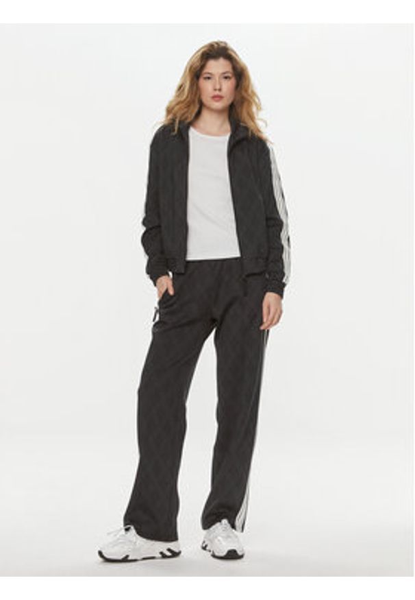 Replay Spodnie dresowe W8115.000.74934 Czarny Regular Fit. Kolor: czarny. Materiał: syntetyk