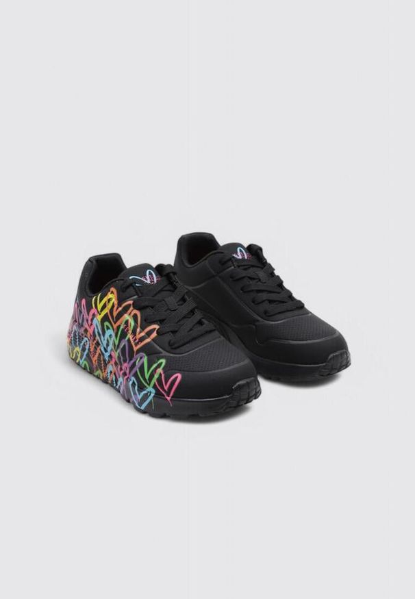 skechers - Buty do chodzenia damskie Skechers Uno Lite Spread The Love. Kolor: czarny. Materiał: materiał, syntetyk. Szerokość cholewki: normalna. Sport: turystyka piesza