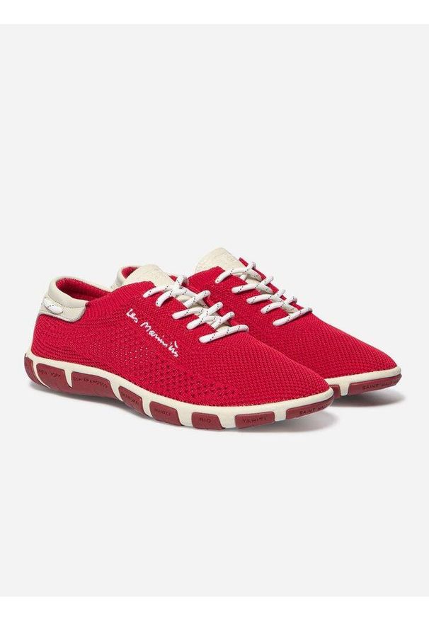 Niskie buty damskie TBS Jazaria. Kolor: czerwony. Materiał: skóra