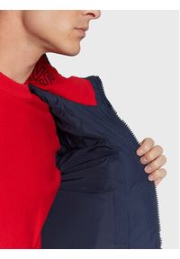 Tommy Jeans Kurtka puchowa Essential DM0DM15447 Granatowy Regular Fit. Kolor: niebieski. Materiał: syntetyk