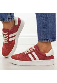 Bordowe skórzane półbuty damskie Filippo Dp7512/26. Okazja: na co dzień, na spacer. Kolor: czerwony. Materiał: nubuk, skóra. Szerokość cholewki: normalna. Sezon: wiosna, lato, jesień. Obcas: na płaskiej podeszwie. Styl: casual, klasyczny, elegancki #1