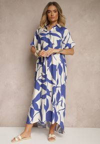 Renee - Niebieska Rozkloszowana Sukienka w Abstrakcyjny Wzór z Bawełną Telianiela. Typ kołnierza: dekolt w serek. Kolor: niebieski. Materiał: bawełna. Długość rękawa: krótki rękaw. Sezon: lato
