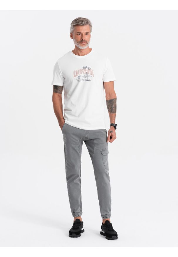 Ombre Clothing - Spodnie męskie JOGGERY z kieszenią cargo - szare V4. Kolor: szary. Materiał: bawełna, elastan, poliester, materiał