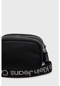 Calvin Klein Jeans Torebka kolor czarny. Kolor: czarny. Rodzaj torebki: na ramię #3