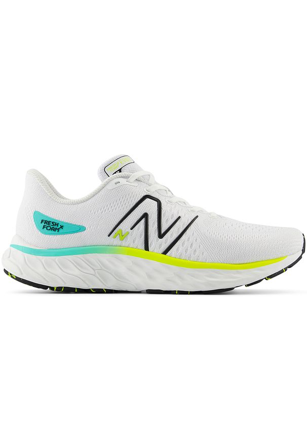 Buty męskie New Balance Fresh Foam Evoz v3 MEVOZCT3 – białe. Okazja: na co dzień. Kolor: biały. Materiał: guma, materiał, syntetyk. Szerokość cholewki: normalna. Sport: bieganie, fitness