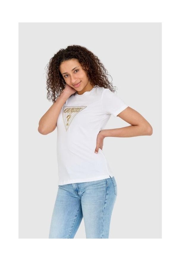 Guess - GUESS Biały t-shirt damski ze złotym haftowanym cyrkoniami logotypem slim fit, Rozmiar S. Kolor: biały. Materiał: bawełna. Wzór: haft