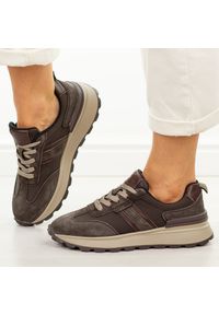 Brązowe skórzane sneakersy damskie Vinceza 41525. Okazja: na co dzień. Nosek buta: okrągły. Zapięcie: sznurówki. Kolor: brązowy. Materiał: skóra, zamsz, tkanina. Sezon: wiosna, lato, jesień #1