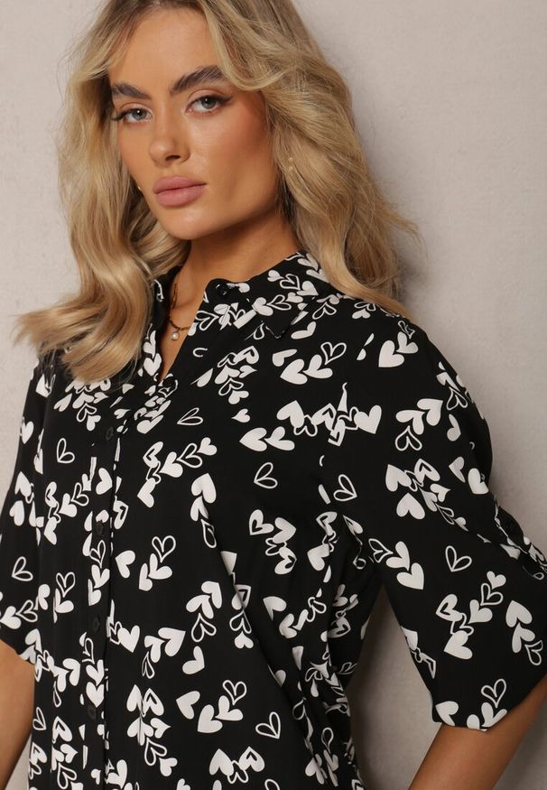 Renee - Czarna Wiskozowa Koszula Ozdobiona Wzorem w Serduszka Ranela. Kolor: czarny. Materiał: wiskoza. Wzór: aplikacja