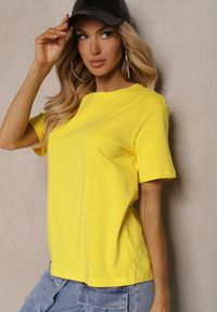 Renee - Żółty T-shirt z Krótkim Rękawem i Okrągłym Dekoltem Volksa. Kolor: żółty. Długość rękawa: krótki rękaw. Długość: krótkie