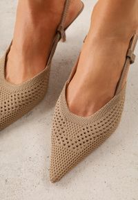 Renee - Ciemnobeżowe Ażurowe Sandały na Szpilce Slingback Erilise. Zapięcie: sprzączka. Kolor: beżowy. Wzór: ażurowy. Obcas: na szpilce. Styl: elegancki #3