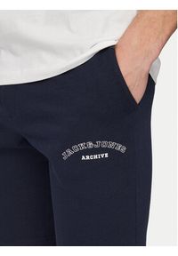 Jack & Jones Komplet t-shirt i spodenki College 12298226 Biały Regular Fit. Kolor: biały. Materiał: bawełna #3