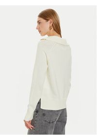 Guess Jeans Sweter W4BR14 Z3HM1 Écru Regular Fit. Materiał: bawełna