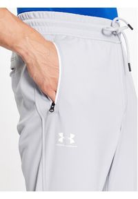 Under Armour Spodnie dresowe Sportstyle Tricot Jogger 1290261 Szary Loose Fit. Kolor: szary. Materiał: syntetyk #3