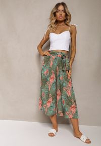 Renee - Ciemnozielone Spodnie High Waist z Szerokimi Nogawkami z Gumką w Talii i Materiałowym Paskiem Berlefia. Stan: podwyższony. Kolor: zielony. Materiał: materiał. Sezon: lato #3