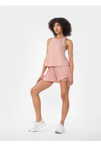4f - Spodenki treningowe 2w1 plisowane damskie. Kolor: różowy. Materiał: włókno, materiał #1