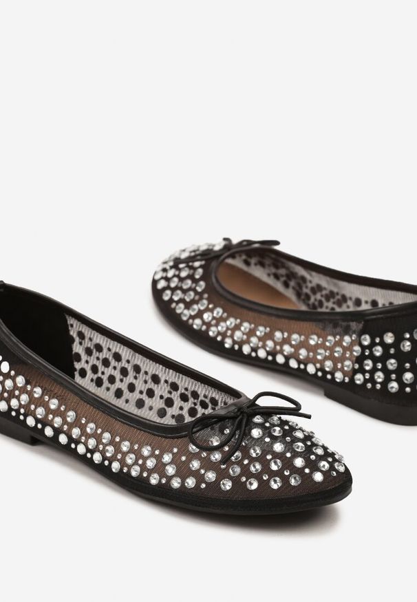 Born2be - Czarne Balerinki z Siateczki Zdobione Cyrkoniami i Kokardką Falondria. Kolor: czarny. Materiał: jeans, materiał. Wzór: aplikacja. Styl: elegancki, klasyczny
