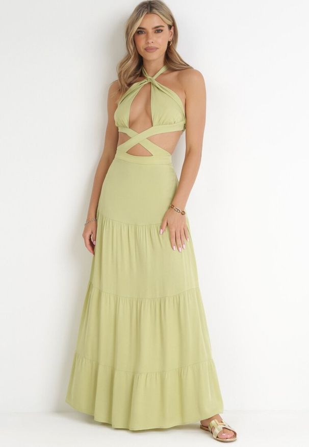 Born2be - Jasnozielona Rozkloszowana Sukienka z Wycięciami i Wiązaniem Abisal. Kolor: zielony