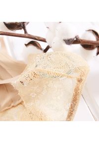 Intica - Stringi bezszwowe z koronkowym wykończeniem Dilek. Kolor: czerwony. Materiał: koronka #3