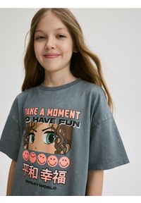 Reserved - T-shirt SmileyWorld® - lawendowy. Kolor: fioletowy. Materiał: dzianina, bawełna