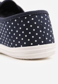 Born2be - Granatowe Tenisówki w Kropki przed Kostkę Renormia. Wysokość cholewki: przed kostkę. Kolor: niebieski. Wzór: kropki #7